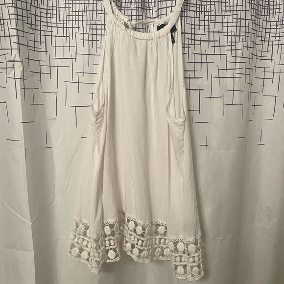 Clothes - Picture 10 of 14